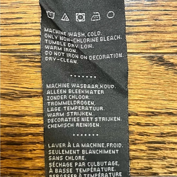 Harley-Davidson Women’s Medium Black Crewneck Sweatshirt - Picture 3 of 12